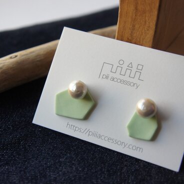 カケラピアス（メロン）