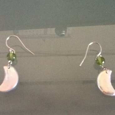 ペリドットハーフ☪ピアス