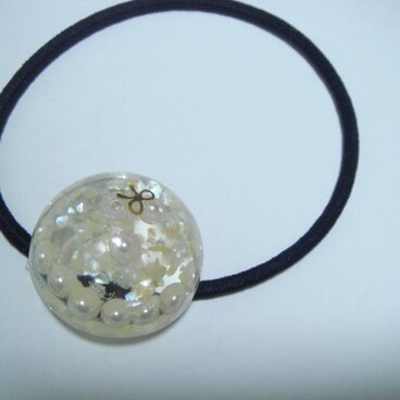 キラキラぷっくりヘアゴム