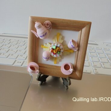 クイリングのミニチュアティーセットフレーム