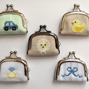 ミニがまぐち　500円玉ぴったりサイズ