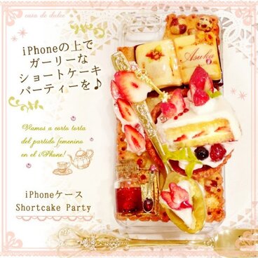iPhoneケース　苺ケーキデザイン