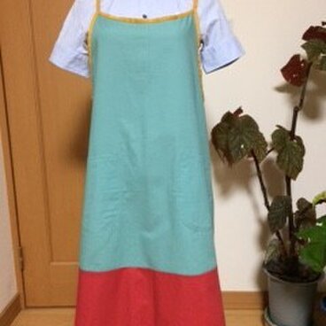 わたこさんリバーシブルエプロン