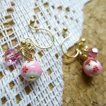 マトリョーシカのノンホールピアス