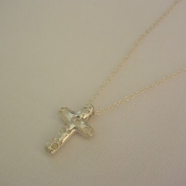 あしあとクロスのネックレス