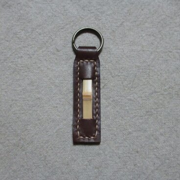 キーホルダー・こげ茶