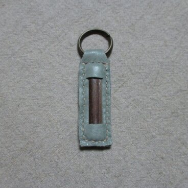 キーホルダー・グレー