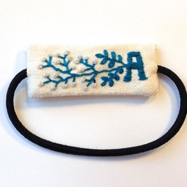 刺繍ヘアゴム・A（ブルー）