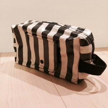 モノトーン ストライプ柄 オムツポーチ