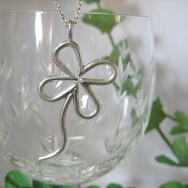 クローバーペンダント