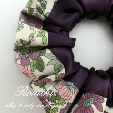 【t様ご依頼品】リバティエミリーとパープルサテンの組合せシュシュ