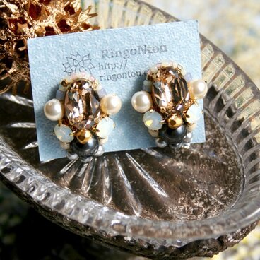 オーバルBijouイヤリング（ジゼル）