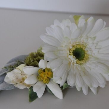 ガーベラのナチュラル髪飾り