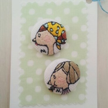 おでん屋さん(クルミ釦２個組)