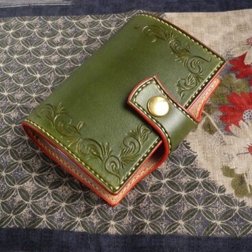 たっぷり収納20枚。カードケース