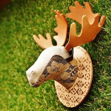 森の族長ヘラジカブローチ