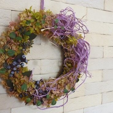 アジサイとベリーのナチュラルリース