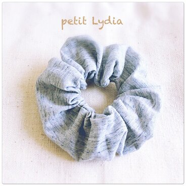 淡そら色のシュシュ