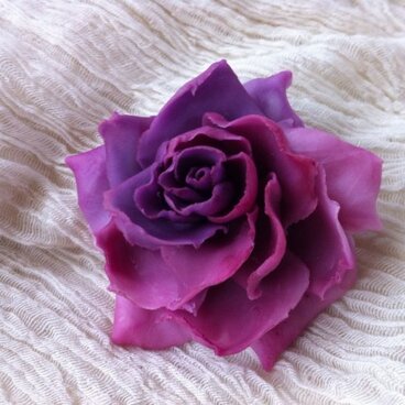 薔薇のコサージュ