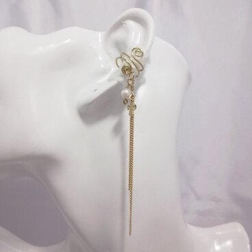 イヤーカフ(片耳)　パールロングチェーンA