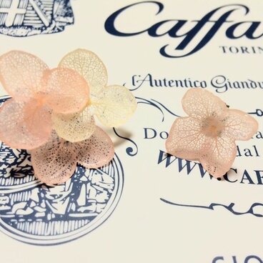 ayaka様オーダー専用アジサイのピアス