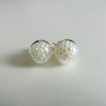glass pearl pierce mini