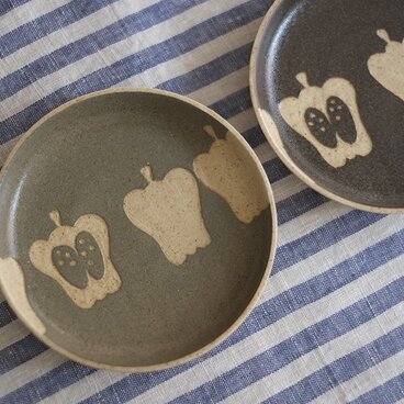 ピーマンの小皿（グリーングレー）