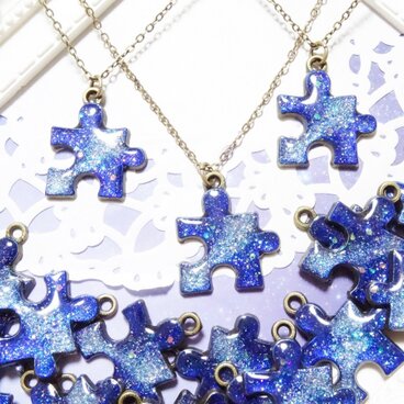 ☆宇宙・銀河　パズルピースのネックレス～宇宙塗りレジン～☆