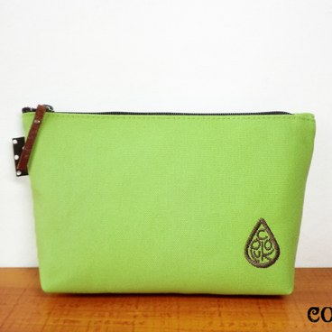 帆布の大きめポーチ　≪ロゴ　ライム≫　