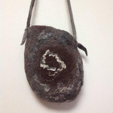 羊毛フェルトバッグ