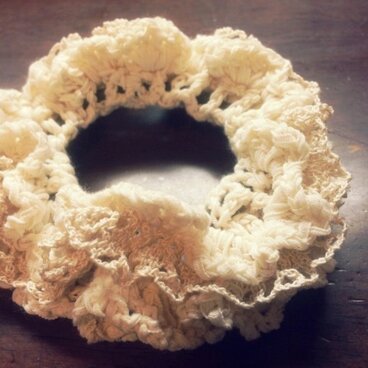 やわらかな陽だまりシュシュ