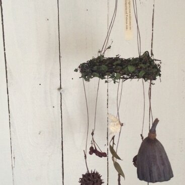 木の実 ユラユラモービル