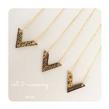 vネックレス（ゴールド）