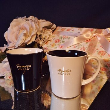 モノトーンペアマグカップ(名入れ)化粧箱