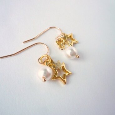 スワロのパールと星のピアス小