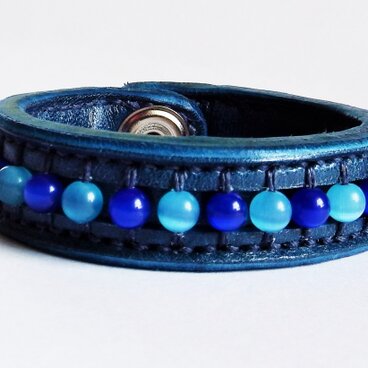 天然石のレザーブレスレット