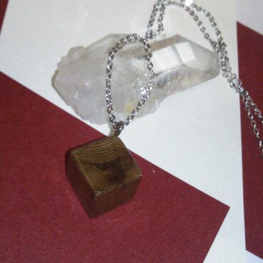 キューブネックレス(屋久杉)