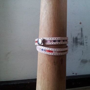 和柄　２重ブレスレット　革製