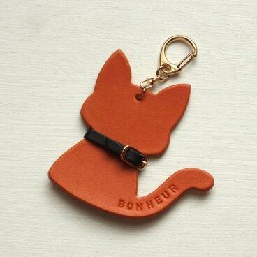 シルエットチャームねこ(キャメル)