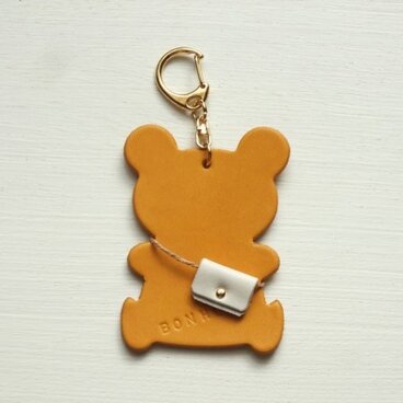 シルエットチャームくま(イエロー)