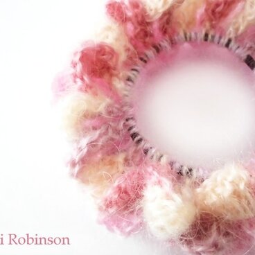 ふんわりモヘアのもこもこシュシュ＊ピンク系