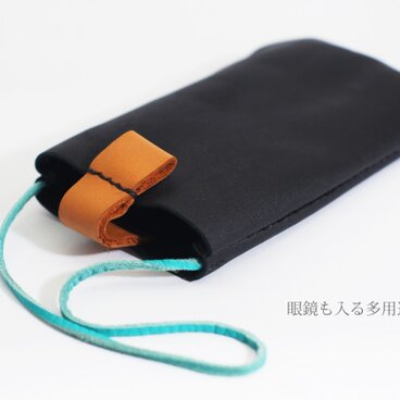 眼鏡も入る多用途ケース