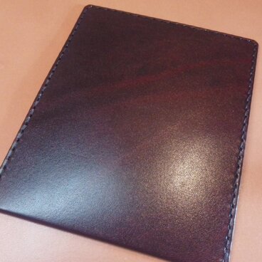 スマートな名刺入れルガト(ワイン色)