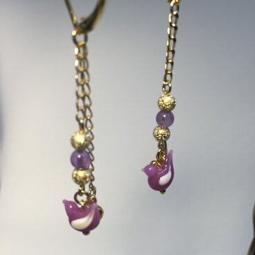 手作りガラスの鳥のピアス