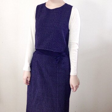 米粒柄久留米絣と藍染め古布の バッククロスベスト【Ｓ～Ｍ】