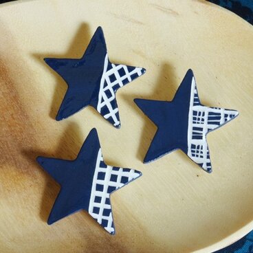 柄々ブローチ（星）