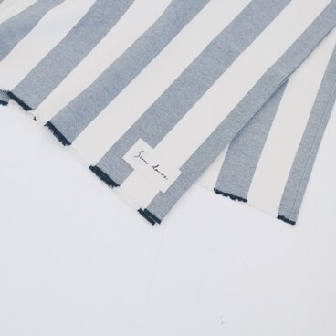 027 Outket -blue×white-