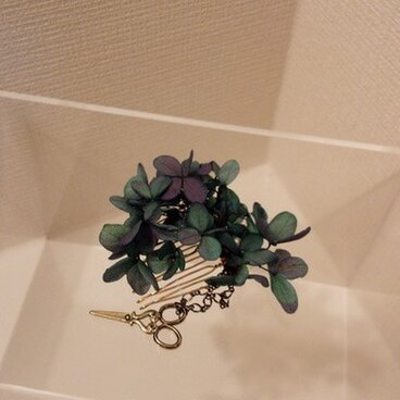 あじさいヘアコーム（プリザーブドフラワー）