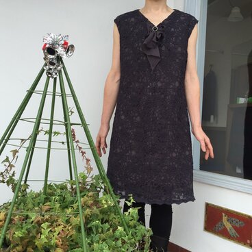 オールオーバーレースのワンピース