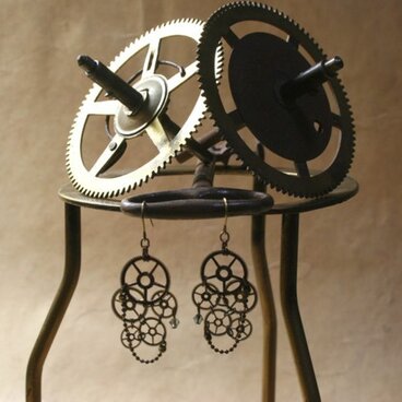 歯車ピアス no.1